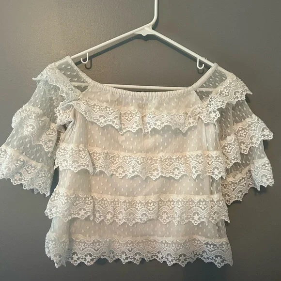 Express lace ivory top size small - Picture 2 of 4